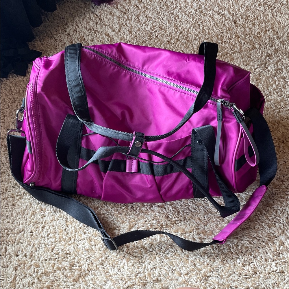 lululemon athletica Fuchsia Travel Bag